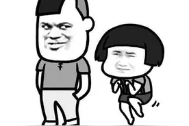 开心笑话：晚上，我和隔壁王大爷隔着阳台唠嗑图片