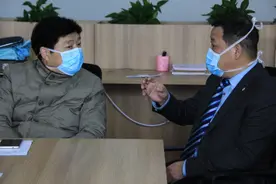 "一家六口聚集性感染，年纪最大的66岁，最小的才13岁，且发病时间、病情程度各不相同…"刘昌明：为人民而战图片