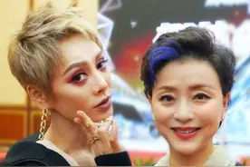 杨澜晒和姐姐们合影不P图，张雨绮和宁静很瘦，伊能静52岁不假图片