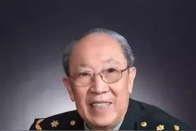 缅怀致敬“中国肝胆外科之父”吴孟超！东方卫视今晚播出《我是医生》图片