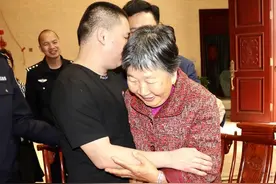 泪目！连江一户人家因困难将孩子送人，分别37年终团聚图片