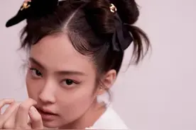 扒同款：“人间香奈儿”Jennie日常私服就是chanel行走的秀场啊图片