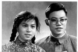 洪林通知叶永烈携妻聚餐，洪林一看露笑容：哦，你没有赶‘时髦’图片