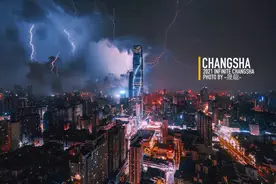 长沙：你在电闪雷鸣里酣然入睡，他在狂风暴雨里保你安宁图片