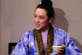 封建社会男尊女卑，贾琏为何会怕王熙凤，有一个难以启齿的原因图片