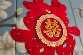 给闺女买了婚前全款房，婚后女婿闹着要加名，谁料岳父早有防备图片