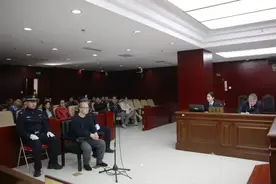 北京地铁公司一经理索贿221万图片