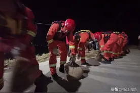 兄弟们，加油！图片
