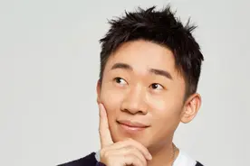 杨迪晒出与肖战聊天截图，疑似未经同意放出，暴露娱乐圈虚假人情图片