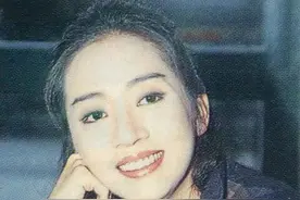 2003年梅艳芳在刘德华怀中死去，7天后阿叻绝食自尽，谁更爱她？图片