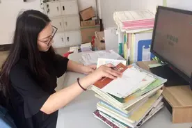 教师待遇要大涨，将新增一笔收入，一线老师苦笑：不想赚这份钱图片