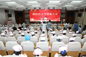 护士变身“发明家”，中大医院办起护理发明“博览会”图片