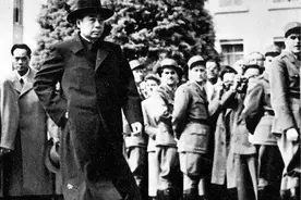 周恩来的口才和外交谈判技巧真是太厉害了：看周恩来6个经典瞬间图片