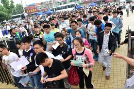 2009年，江苏这位状元因为名字爆红网络，看完名字果然很是霸气图片