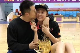 好消息！中国男篮孟铎和女篮女神刘格婷，正式踏上婚姻殿堂图片