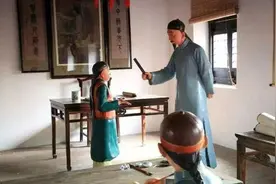 教师对学生可适度惩戒，打戒尺，关小黑屋，罚站或坐“头等舱”？图片