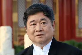 法国总统要“坐车”进故宫？单霁翔：拉闸关门，不让进，回怼上级图片