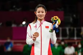 颜值与实力并存！空手道美女龚莉全运夺冠，具备成为大明星的潜质图片
