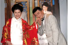 台湾富豪娶日本富家千金为妻，婚后欠债15亿，妻子跑路摆地摊还债图片