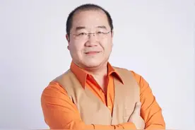 英达与梁欢：将儿子培养成“冰球之星”背后的泪与痛图片