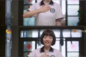 13岁女儿第1次来月经，单亲爸爸3个暖心动作，给女儿满分的母爱图片