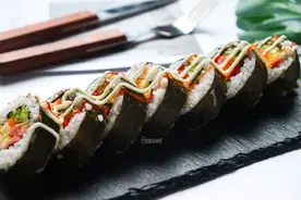 紫菜包餐的初体验，0失败的诀窍立即get，把爱吃的统统卷起来图片