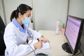 语音机器人的一通来电：“你可以听听我的故事吗？”图片