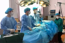 和平里医院大夫张景明：将北京先进的胆道微创手术带到化德县图片