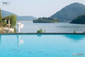 九龙湖边的泳池，其实很适合拍照图片