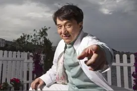 ​小鲜肉天价片酬无演技，看成龙、刘德华老戏骨如何吐槽，超解气图片