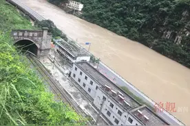坐着高铁看中国：20世纪三大奇迹之一——成昆铁路通车50周年图片