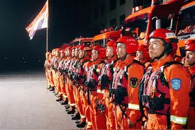 鸿星尔克产品卖到供不应求，“冲动消费”背后是我们在助国货复兴图片