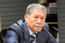 打起来美国不会管，我们在大陆火箭弹射程内！台退役中将说了实话图片