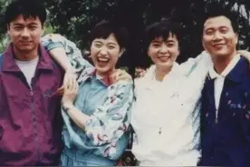 港剧《巨人》播出近30年，两位女主如今都是单身一人图片
