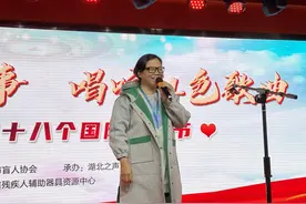 他们的笑脸最甜图片