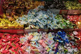 5种糖卖了近30年，没换过包装，搁超市不起眼的地方，从来不愁卖图片