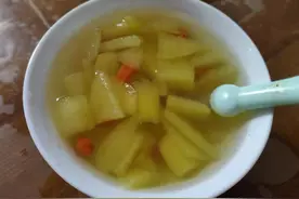 60岁姑姑常喝苹果水，这样做清甜可口营养好，简单实用女人要学图片