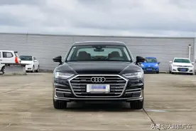 科技感满满的奥迪A8，静静地看着它都是一种享受图片