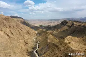 空中看宁夏② | 遥远的黑山峡图片