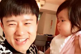 谢娜双胞胎女儿正面照首曝光，网友看后纷纷调侃：基因可太公平了图片