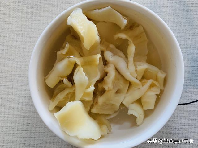 怀孕5周可以饮花胶炖红枣 请求出错，状态码:0内容: