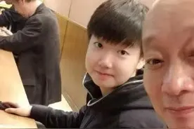 从孙颖莎深夜里的一碗面，引出来的国乒教练问题图片