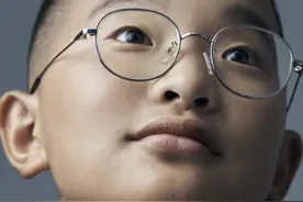 拒绝了千万合约，钟美美补课费高达一月一万，妈妈还能拽住他吗？图片