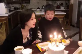 黄圣依5岁儿子幼升小面试，惊呆老师！玩逻辑思维的孩子不得了图片