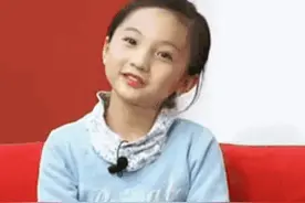 被嘲像大妈，摇头晃脑是常态，被母亲操控的林妙可终于“毁了”图片
