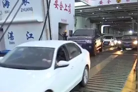 海南超4万辆小客车享受“过海减免”政策图片