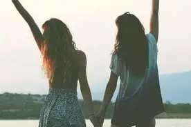 闺蜜旅行拍照全攻略，刷爆你的朋友圈图片