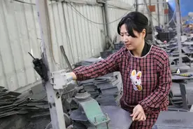 丈夫打牌输光千万家产，她携俩女儿净身出户，把石头生意做到国外图片