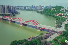 原来从空中看柳州江滨公园这么美啊！图片