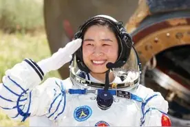首位女航天员刘洋返回地球后，网传死亡是真是假？为何音讯全无图片